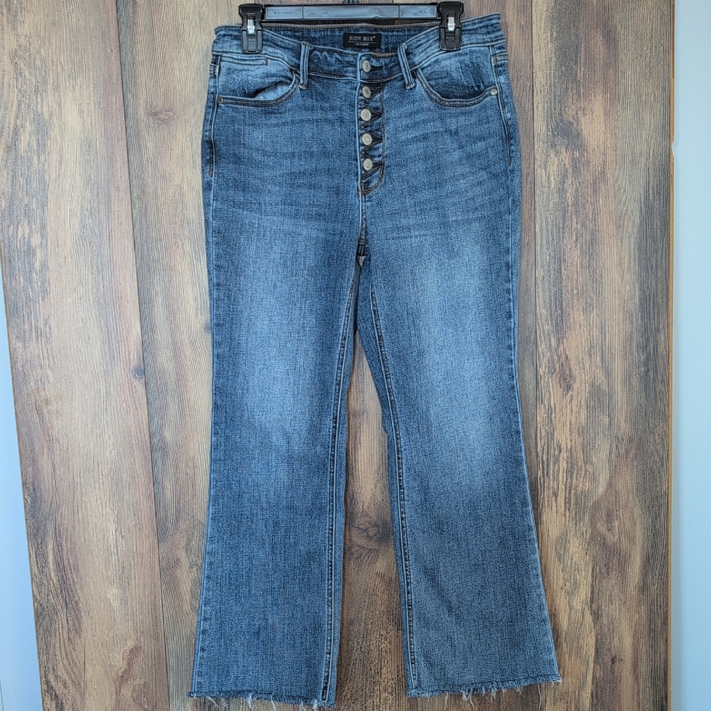 Judy Blue LA Boot Cut Button Fly JB82551MD Distressed Jeans 11/30          C178